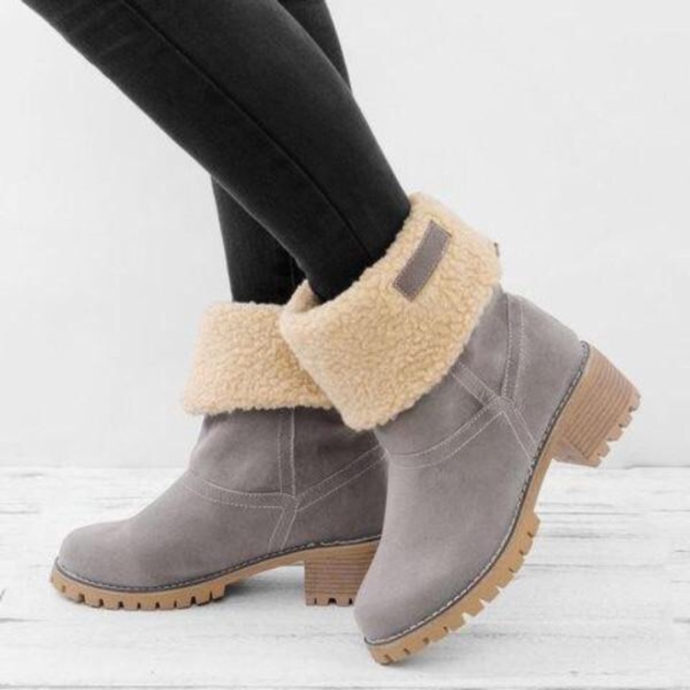 Spirited Jungle Fur Lined Boots NEVER WORN